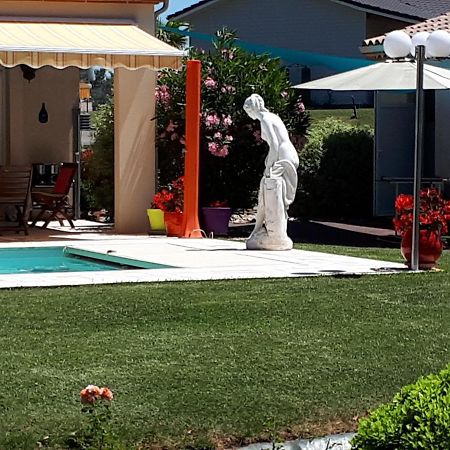 La Chenaie Bed & Breakfast Sainte-Marthe  ภายนอก รูปภาพ