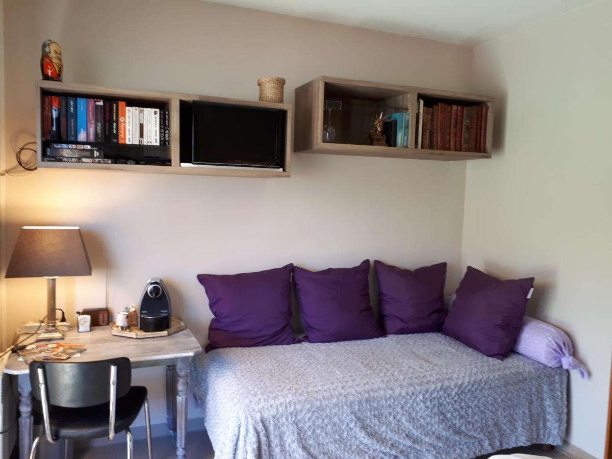 La Chenaie Bed & Breakfast Sainte-Marthe  ภายนอก รูปภาพ