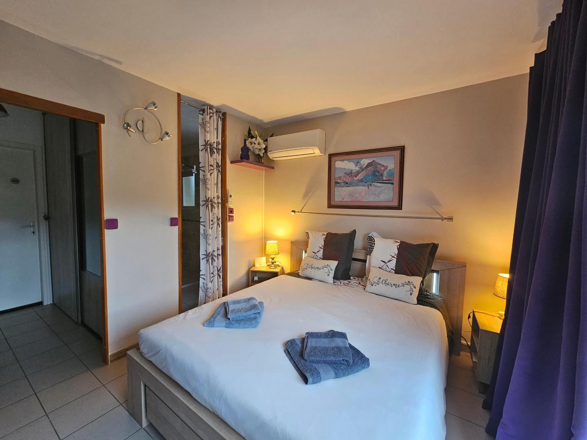 La Chenaie Bed & Breakfast Sainte-Marthe  ภายนอก รูปภาพ